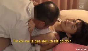 đến nhà con ghệ chơi, thanh niên làm liều khi nhìn thấy chị gái cô ấy ngủ hớ hên