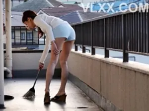 Anh xã yếu sinh lý, bà xã đành cắm sừng với chủ quán cà phê